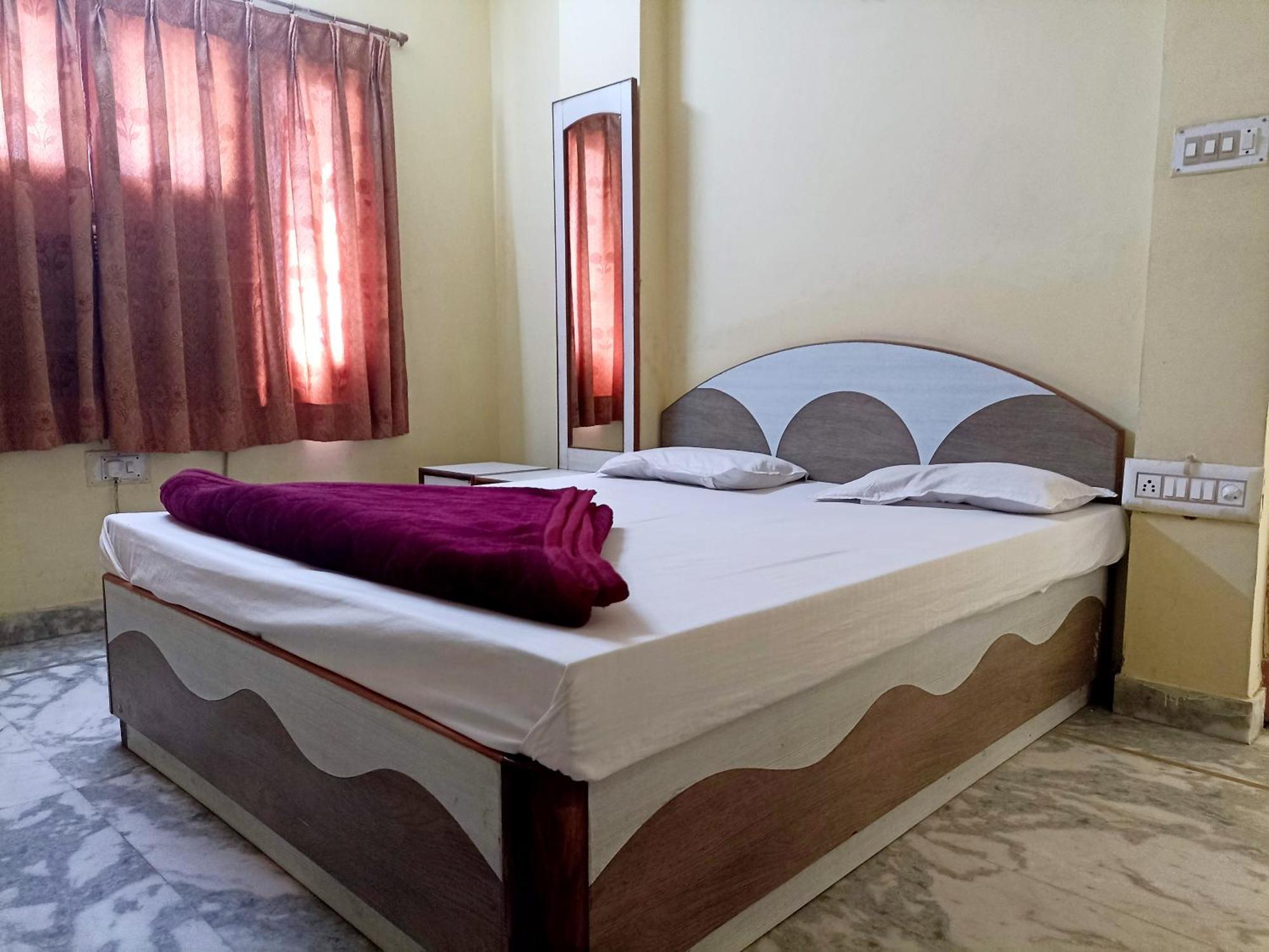 Shreeji Arpan Hotel นาถดวารา ภายนอก รูปภาพ